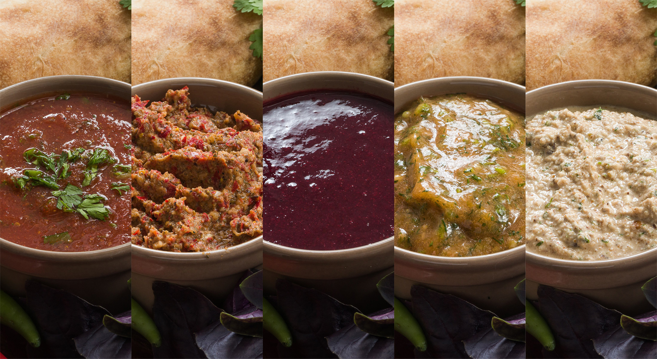 Соусы ткемали (сливовый) и сацебели (томатный)